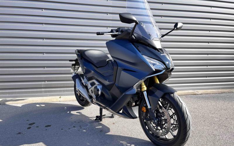 Honda Forza 750